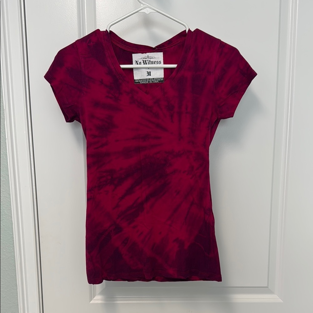 Women's No Witness Magenta Tie-Dye Top